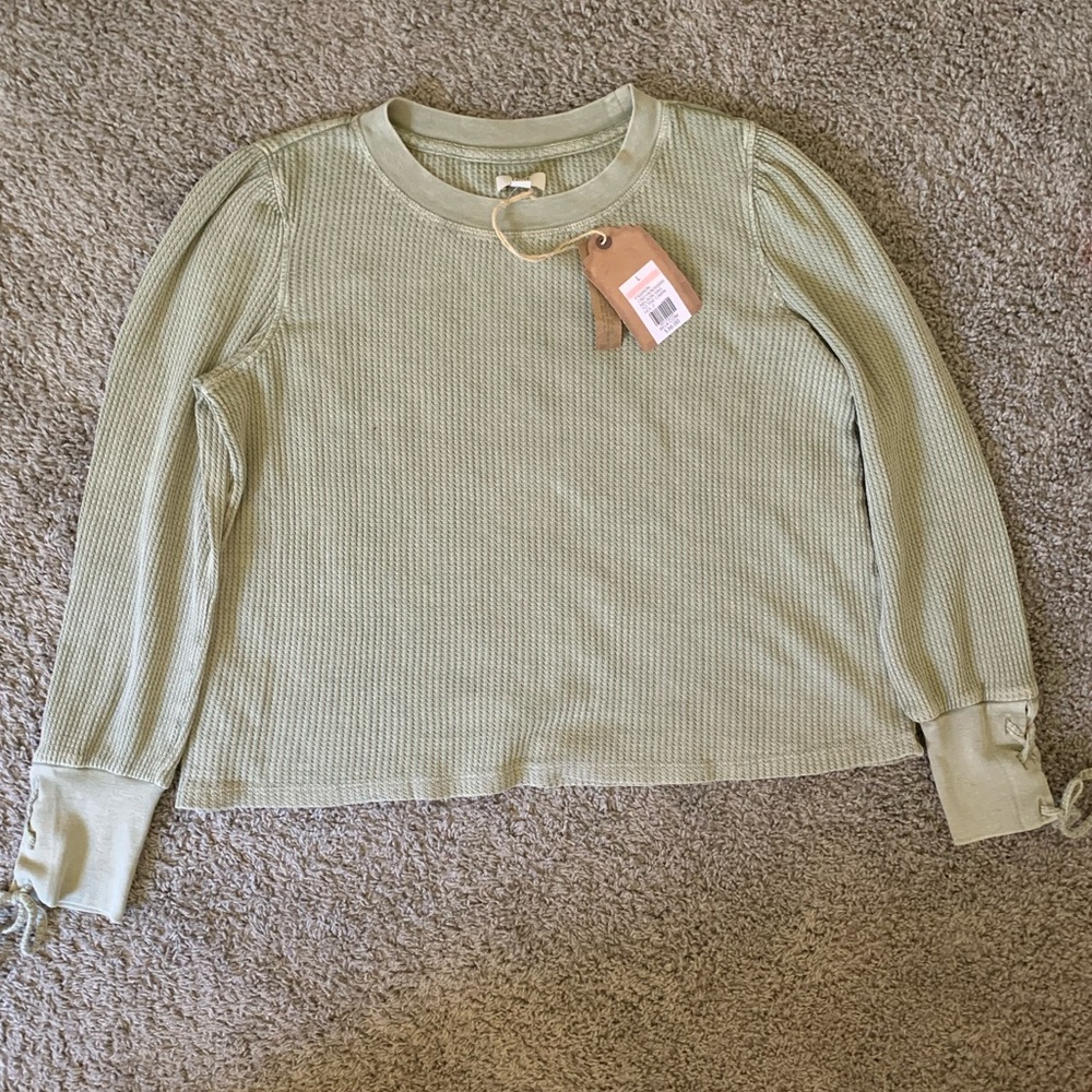 Women’s shirt
